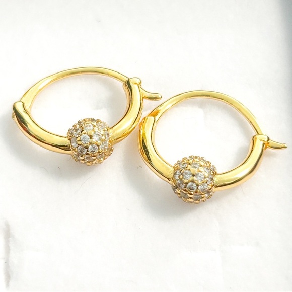 NWOT Sterling silver 18k yellow gold plated hoop earrings - Picture 7 of 11